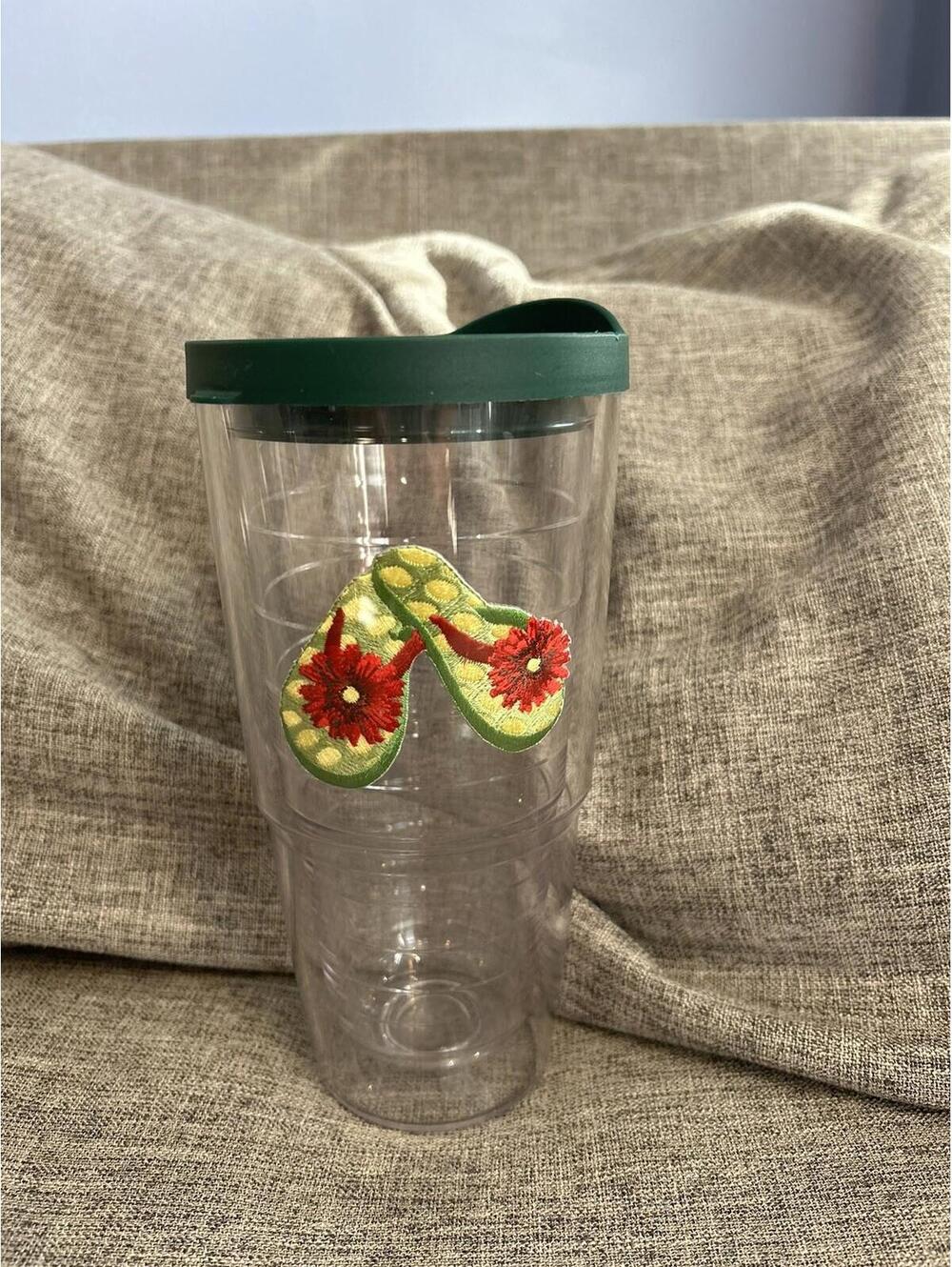 Tervis Tumbler Double Insulated 24 oz Flip Flops With Green Lid